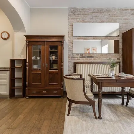 Spacious And Quiet Apartment In The City Centre Познань Екстер'єр фото